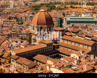 Basilica di San Lorenzo. Renaissance-Kirche und der Beerdigung Ort der Hauptmitglieder der Familie Medici. Florenz, Italien. Stockfoto