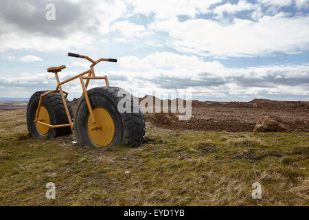 Fahrrad Coldstones Schnitt Skulptur Yorkshire Stockfoto