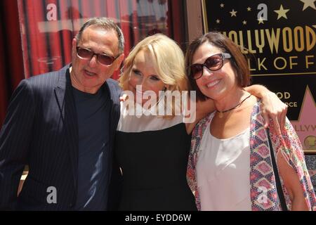 Hollywood, Kalifornien, USA. 24. Juli 2015. I15766CHW. Schauspielerin Kristin Chenoweth geehrt mit Stern auf dem Hollywood Walk Of Fame.6243 Hollywood Blvd/Pantages, Hollywood, CA.07/24/2015.KRISTEN CHENOWETH und Gäste. © Clinton H. Wallace-- Fotos Inc © Clinton Wallace/Globe Fotos/ZUMA Draht/Alamy Live-Nachrichten Stockfoto