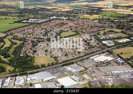 Howard und Mildenhall Wohnsiedlungen in den Hintergrund und die westlichen Weg in Bury St Edmunds, Suffolk, UK Stockfoto