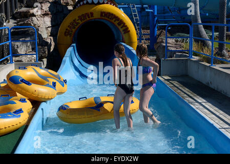 Wasserrutsche im Freizeitpark Kneippbyn, Insel Gotland, Schweden Stockfoto