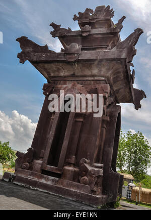 zeigt den Tanah Lot Tempel in Bali Island, Indonesien Stockfoto