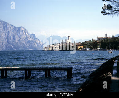 Blick Auf Malcesine, Gardasee, Basel-Landschaft Stockfoto