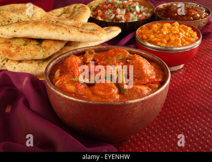 INDISCHE CHICKEN JALFREZI CURRY ESSEN Stockfoto