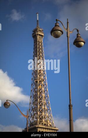 Der Eiffelturm, Paris im Herbst. 25.11.2012 - Sylvain Leser Stockfoto