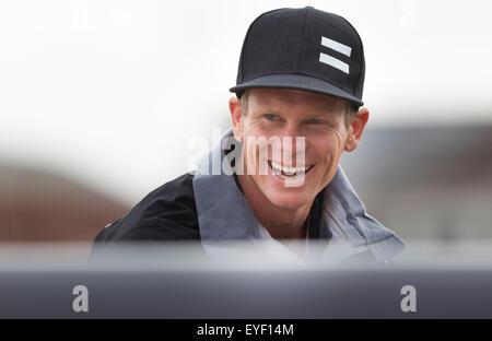 Chris Draper, britischer Seemann und Mitglied der japanischen SoftBank Team am ersten Tag der America Cup in Portsmouth abgebildet Stockfoto