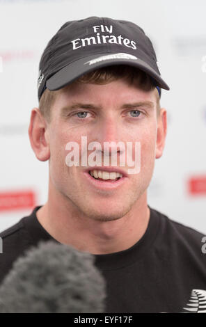 Peter Burling, Steuermann des Emirates Team New Zealand im Bild nach dem ersten Tag der Wettkampf in der America Cup Stockfoto