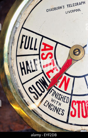 Ein Motor Bestellung Telegraph in der Lagerhalle für die Bristol M-Schuppen Museum gehalten. Stockfoto