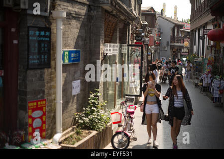 Yandai Xiejie Hutong Gegend neben HouHai See, in Peking, China Stockfoto