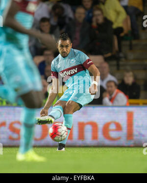 Norwich, Vereinigtes Königreich. 28. Juli 2015. Vorsaison-Freundschaftsspiel zwischen Norwich City und West Ham United. West Ham United ist Dimitri Payet. Bildnachweis: Aktion Plus Sport/Alamy Live-Nachrichten Stockfoto