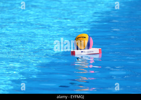 Kazan, Russland. 28. Juli 2015. Gesamtansicht Wasserball: 16. FINA Weltmeisterschaften Kazan 2015 Herren Vorrunde match zwischen Brasilien 11-8 Japan in Water Polo Arena in Kazan, Russland. Bildnachweis: Yohei Osada/AFLO SPORT/Alamy Live-Nachrichten Stockfoto