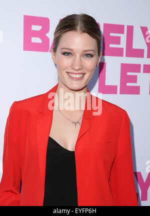 Premiere von DirecTV "kaum tödliche" ArcLight Hollywood - Ankünfte mit: Ashley Hinshaw Where: Hollywood, Kalifornien, Vereinigte Staaten, wann: 27. Mai 2015 Stockfoto