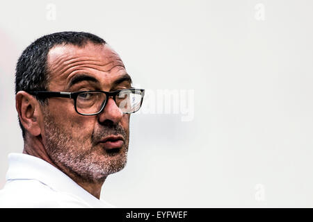 Trento, Italien. 24. Juli 2015. Maurizio Sarri (Napoli) Fußball: Vorsaison Freundschaftsspiel zwischen Napoli 5-2 Feralpi Salo Stadium Trento in Trento, Italien. © Maurizio Borsari/AFLO/Alamy Live-Nachrichten Stockfoto