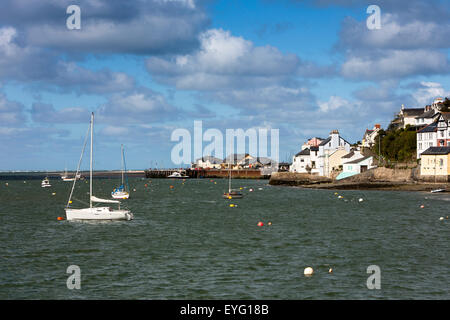 Großbritannien, Wales, Gwynedd, Aberdovey, Boote vor Anker in der Mündung des Flusses Dovey Stockfoto