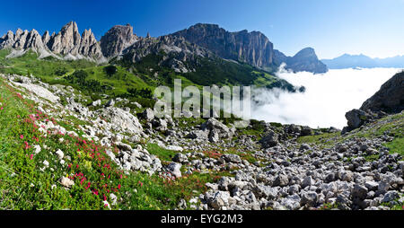 Italien Dolomiten Sella MTS. Cir und Pass Puez Gruppe von Gardena Pass Grdner Joch Fußweg zur Pisciad Hütte 666 Stockfoto