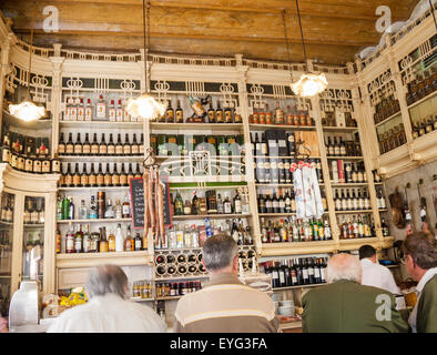 Die berühmte El Rinconcillo Tapas-Bar in Sevilla, Andalusien, Spanien, Europa Stockfoto