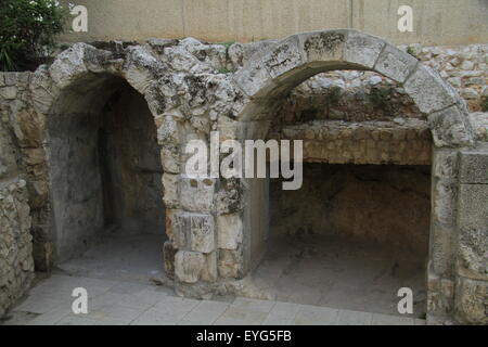 Reste der byzantinischen Cardo, erbaut von Kaiser Justinian im 6. Jahrhundert, das jüdische Viertel der Altstadt von Jerusalem Stockfoto