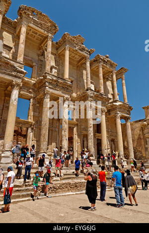 Die Bibliothek des Celsus in der antiken griechischen/römischen Reiches Ephesus in der Nähe von Selcuk, Kusadasi, Türkei. Stockfoto