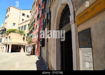 Das jüdische Museum von Venedig, Campo del Ghetto Nuovo / Campo de Gheto Novo Stockfoto