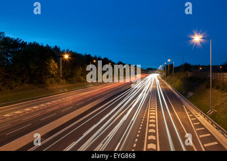Ampel-Strecken auf der Autobahn M1 in Nottinghamshire, England UK Stockfoto
