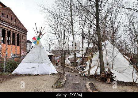 Berlin, Deutschland, Zeltdorf Tipi-Land an der Spree in Berlin-Mitte Stockfoto