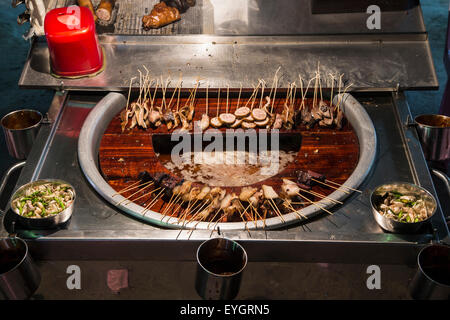 Pig Tail - Myanmar Straße Nahrung in Yangon, Birma Stockfoto