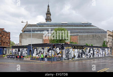 Umgebaut, The Clutha Pub und Bar an der Ecke von Stockwell Street und Clyde Street Glasgow Schottland Stockfoto