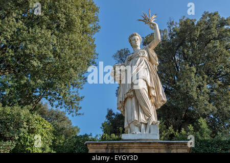 In den Gärten des Boboli ist die Statue des Überflusses eine wichtige Geschichte Denkmal Hommage an Giovanna D'Austria. Stockfoto