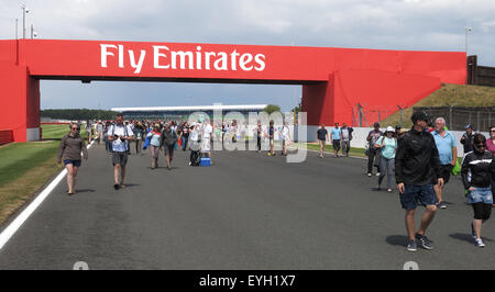 Massen an Silverstone britischen Grand Prix F1Fly Emirate Stockfoto