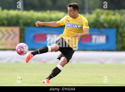 Udine, Italien. 29. Juli 2015. Udinese Verteidiger Ivan Piris während der freundlichen Vorsaison Fußballspiels Udinese Calcio V Clodiense am 29. Juli 2015 im Bruseschi Trainingscenter in Udine, Italien. Bildnachweis: Andrea Spinelli/Alamy Live-Nachrichten Stockfoto