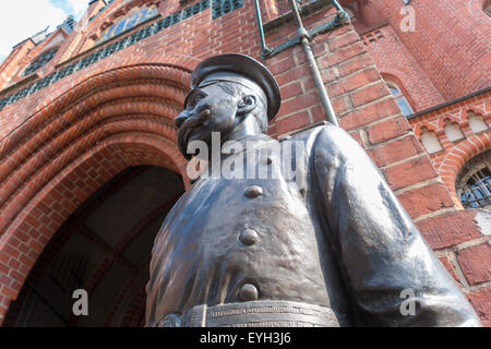 Hauptmann von Köpenick vor Rathaus Köpenick, Berlin, Deutschland. Stockfoto