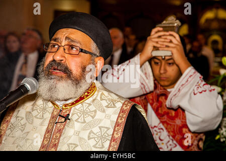 Koptische Christen Hochzeitszeremonie, Hove, Sussex, UK Stockfoto