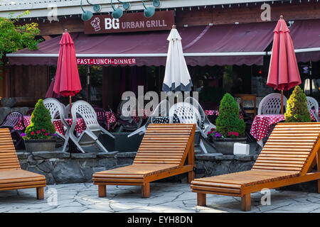 Am frühen Morgen im städtischen Grill in Whistler Village, British Columbia, Kanada Stockfoto