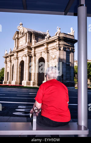 Madrid Spanien,Europa,Spanisch,Recoletos,Salamanca,Puerta de Alcala,Calle de Alcala,Plaza de la Independencia,Monument,Francesco Sabatini,neoklassizistische ar Stockfoto