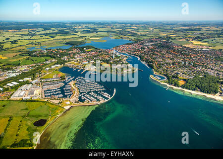 Neustädter Segelverein e.V. Segelclub, rechts, Marina Neustadt Holstein, links, Marina An der Wiek, Lübecker Bucht Stockfoto