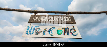 Willkommens-Schild auf der Insel Koh Nang Yuan, Nangyuan auch in Koh Tao Golf von Thailand, Thailand Stockfoto