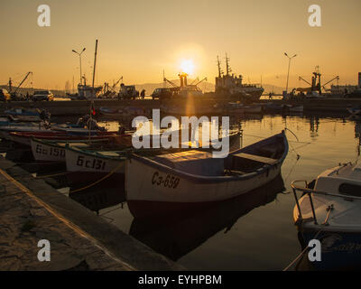 Fischer Boote am Sonnenuntergang Stockfoto