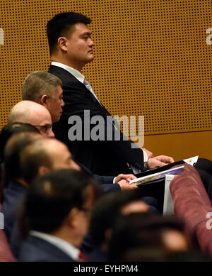 Kuala Lumpur. 30. Juli 2015. Ehemaliger chinesischer Basketballspieler Yao Ming besucht (wieder) die Eröffnungsfeier der 128. Sitzung des Internationalen Olympischen Komitees (IOC) in Kuala Lumpur, Malaysia, 30. Juli 2015. © Gong Lei/Xinhua/Alamy Live-Nachrichten Stockfoto