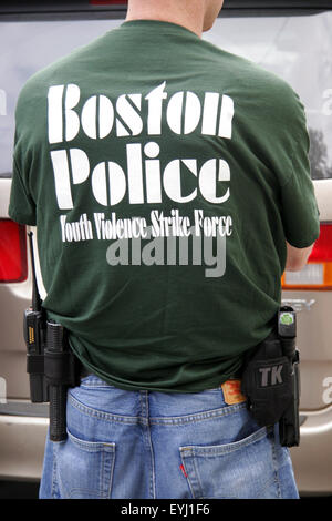 Schlicht gekleidet Polizist aus Boston Polizei-Abteilung Jugend Gewalt Strike Force, Boston, Massachusetts, USA Stockfoto