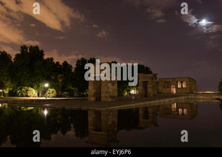 Debod Tempel in Madrid Nacht, Spanien, Europa Stockfoto