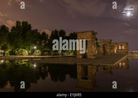 Debod Tempel in Madrid Nacht, Spanien, Europa Stockfoto