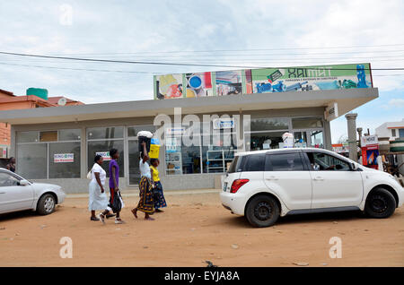 Am Straßenrand Szenen aus dem Leben von Inhambane, Maputo, Mosambik, Dezember 2015 Stockfoto