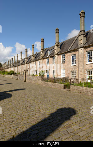 Häuserzeilen in Vikare schließen, Wells, Somerset, die älteste Wohnstraße in Europa. Stockfoto