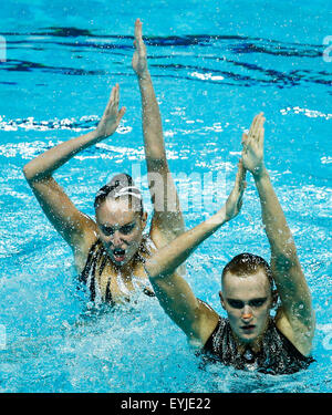 Kazan, Russland. 30. Juli 2015. Aleksandr Maltsev (R) / Darina Valitova konkurrieren während der Synchonised schwimmen frei gemischten Duett-Finale bei den FINA-Weltmeisterschaften in Kasan, 30. Juli 2015. Bildnachweis: Zhang Fan/Xinhua/Alamy Live-Nachrichten Stockfoto