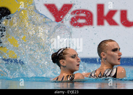 Kazan, Russland. 30. Juli 2015. Aleksandr Maltsev (R) / Darina Valitova konkurrieren während der Synchonised schwimmen frei gemischten Duett-Finale bei den FINA-Weltmeisterschaften in Kasan, 30. Juli 2015. Bildnachweis: Pavel Bednyakov/Xinhua/Alamy Live-Nachrichten Stockfoto