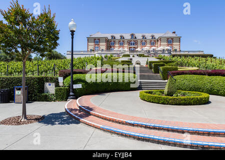 Napa Valley, Kalifornien - 12. Mai: Schloss, Domaine Carneros ein Ort großen Wein, 12. Mai 2015 schmecken Napa Valley, Cali Stockfoto