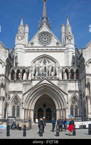 Eingang Royal Courts of Justice London England Stockfoto