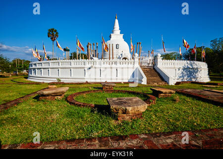 Historische Hauptstadt von Sri Lanka, UNESCO-Weltkulturerbe, Thuparama Dagoba, Anuradhapura, Sri Lanka, North Central Province Stockfoto