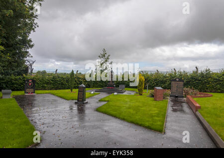 Gedenkgarten bei Tamlaghtfinlagan Parish Church, Ballykelly, Northern Ireland Stockfoto