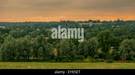 Blick über Dedham Vale in Dedham Dorf an der Suffolk Essex Grenze des Stour Valley, in England, UK. Stockfoto